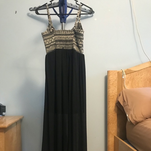 Aztec Pattern Maxi Dress - Picture 2 of 7